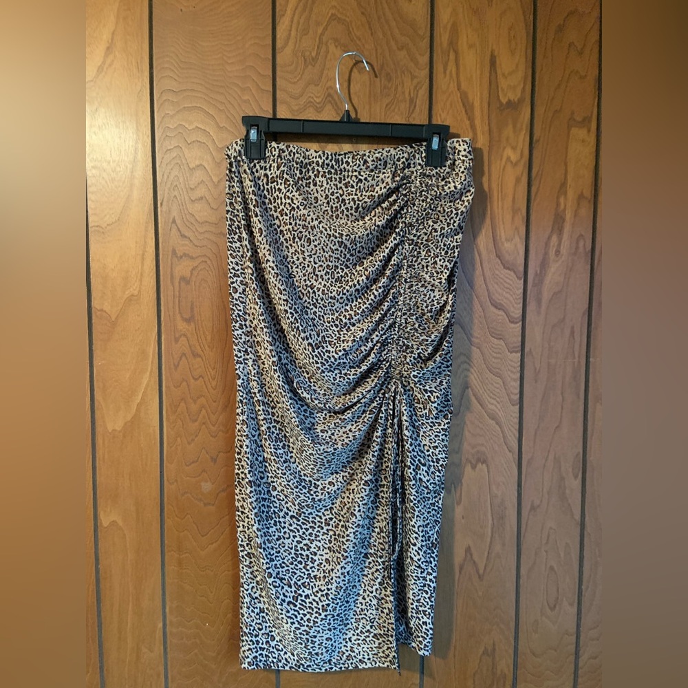 Maternity skirt (tiny cheetah print pattern)